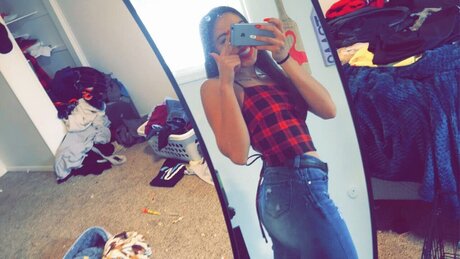 Ilse Montes erotic actress gallery