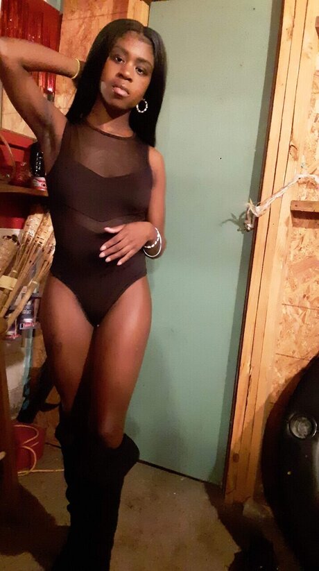 Sensational Drip model pornographic picture