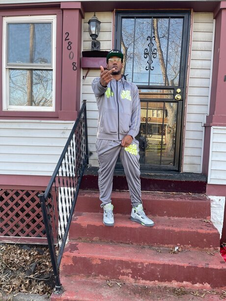 JussHussle330 model high quality gallery