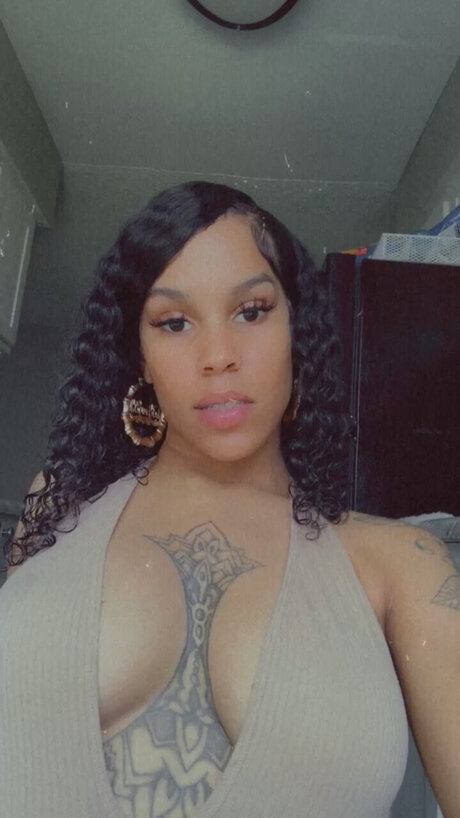 Catch the Vibe_ star erotic pictures