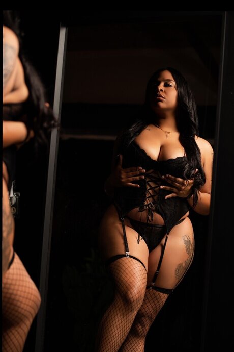 QueenKiraaa nudes pornstar photo