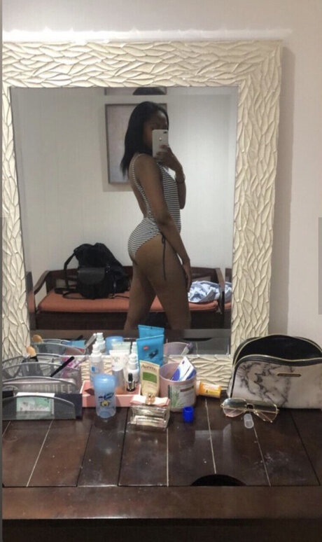 FreakMeBaby star exclusive archive