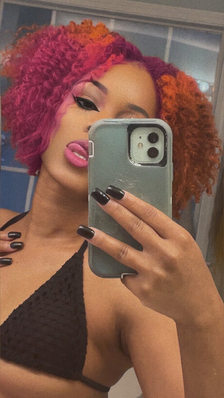 _Majesty Conquers_ free actress picture