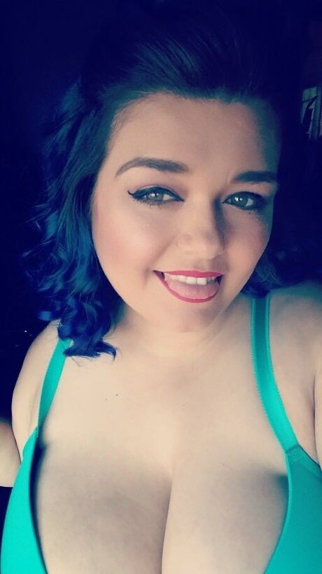 Bella Haven pretty pornstar gallery