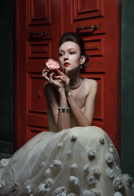 Mistress gala actress pic