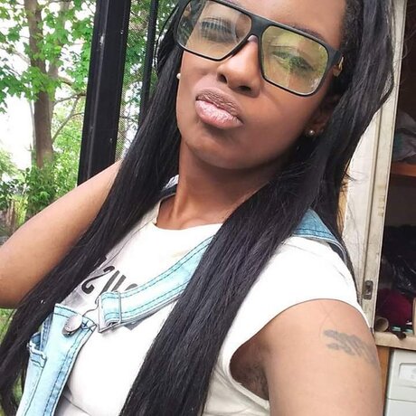 So Fancy Sag adult actress img