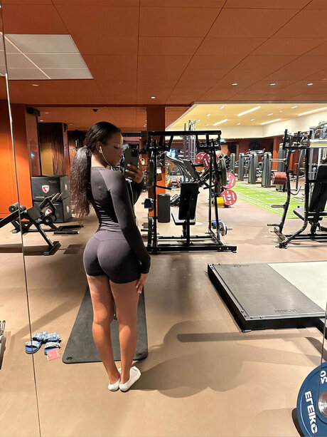 Little Lolla perfect model img