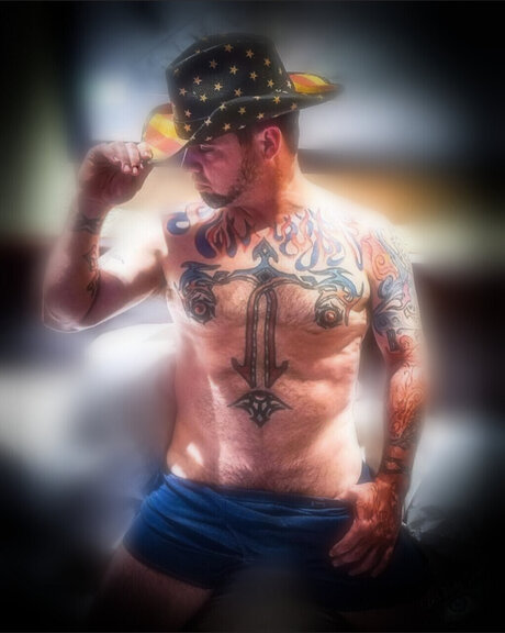 Trevor Traven perfect actress archive