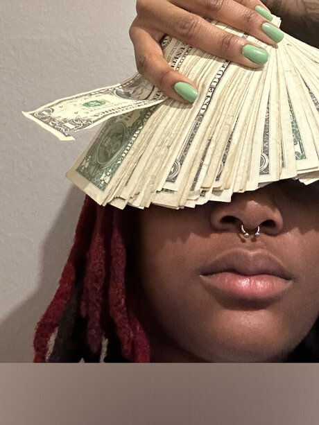 Maxxx nude star pics