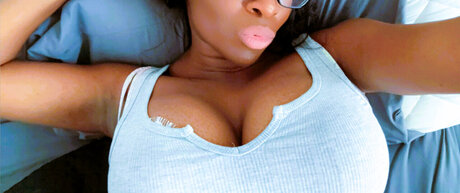 Kree nude model photo