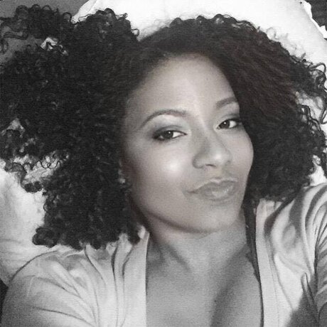 AshBizzy perfect model img