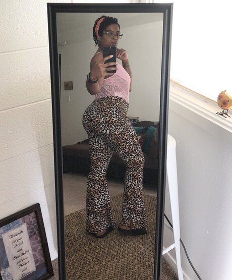 moon love erotic pornstar pics