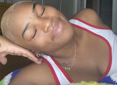 Nitae Nitae nude star photos