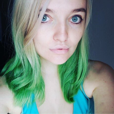 v1xation model exclusive pics