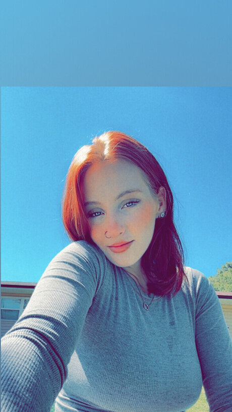 AnnaMae pretty model img