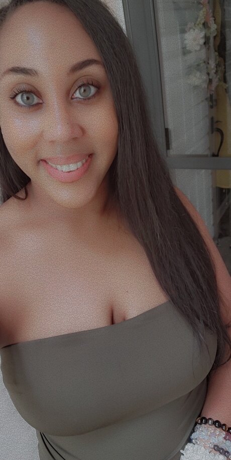 Mystic Vixen exclusive pornstar gallery