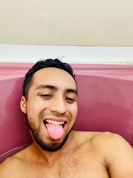 Isai Equihua star exclusive pictures