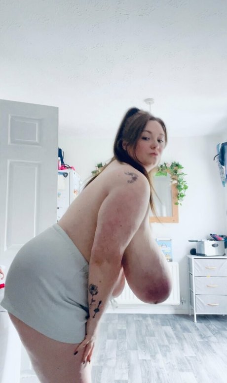 coco lls sexy actress photo