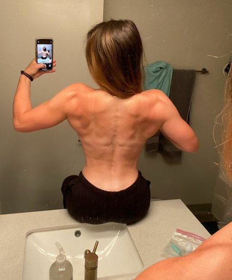 kaylofit model erotic picture