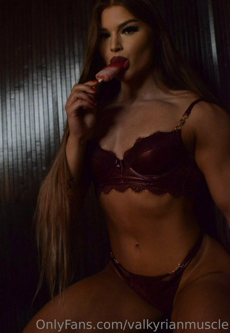 valkyrianmuscle star nudes pics