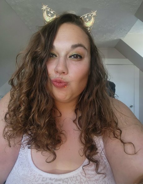 smil3y420 pornographic star images