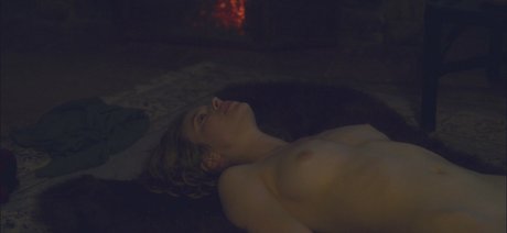 Lou de Laage model perfect pic