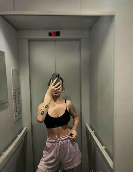 kitty kateee naked model photo