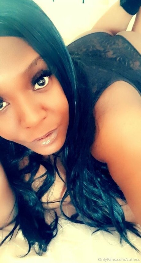 cutiecc model top pictures