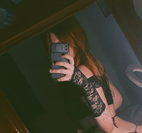 Foxy Bellyne best pornstar archive