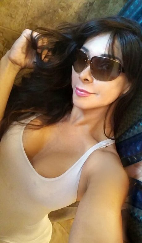 Vaniity perfect actress image