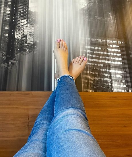 anafeetish star art pictures