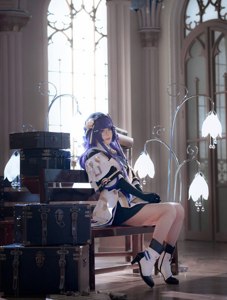 Lilium725 star adult image