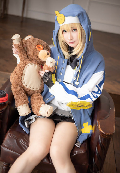 Atsuki naked actress img