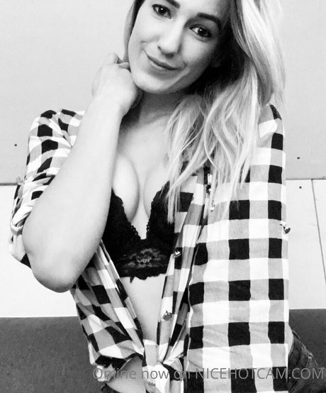 nicehotjob hot actress photo