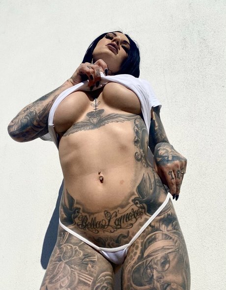 Bee Phillips art star galleries