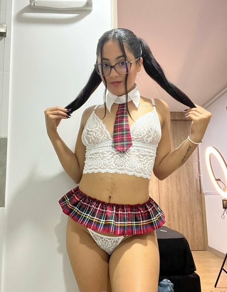 iamqueenjaii model xxx pics