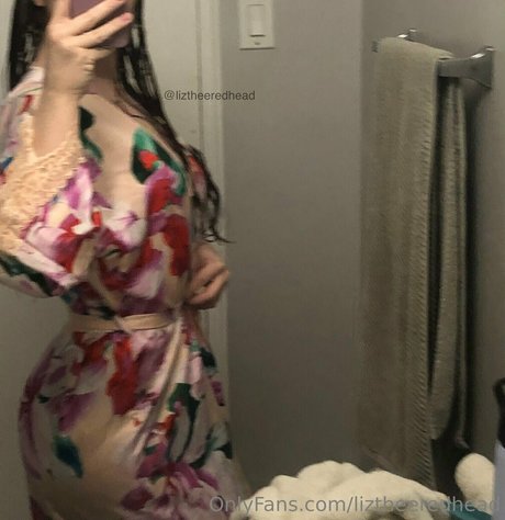 liztheeredhead sexy model img