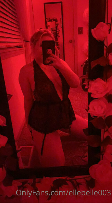 ellebelle003 pornstar pretty picture