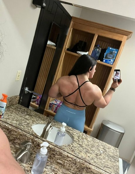 hunterhenderson star hot pics