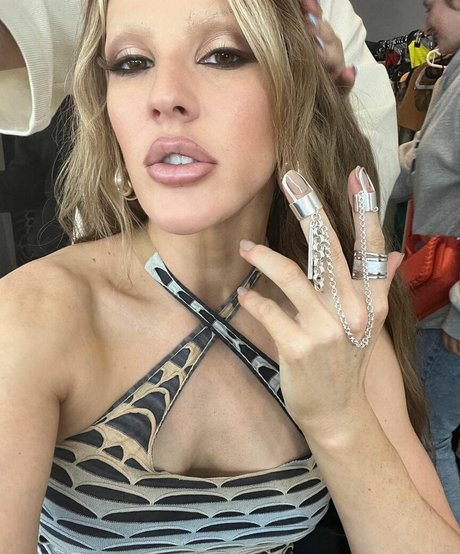 Ellie Goulding xxx star gallery