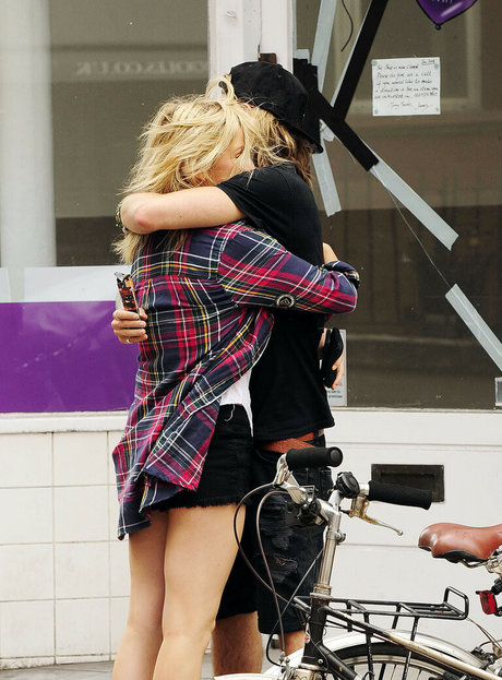 Ellie Goulding erotic star img