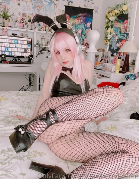 strawberryjazfree hot pornstar pic