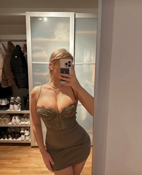 Kngemma pornographic actress galleries