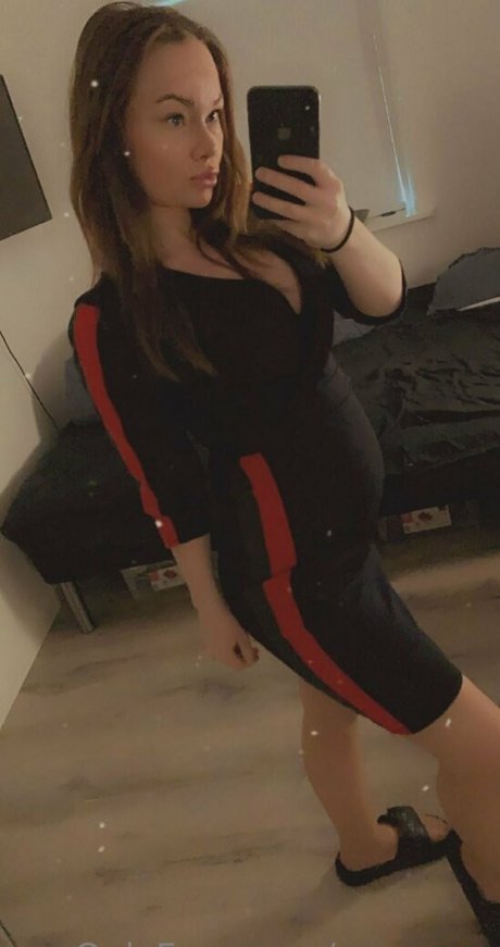 raynema hd pornstar pic