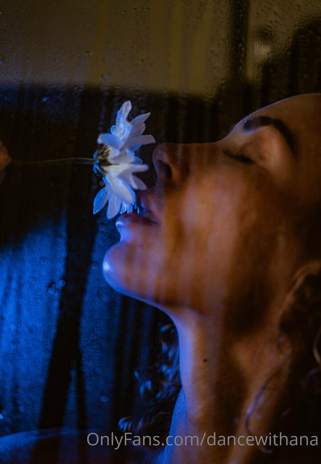 dancewithana xxx actress photo