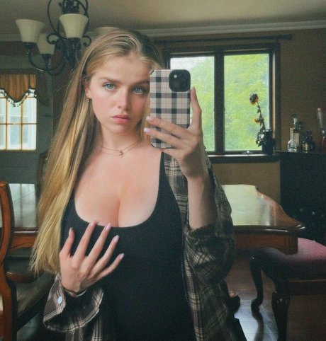 Gabriella Couto perfect star pics