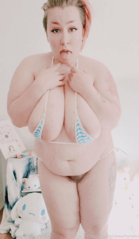 peachyneko nude star archive