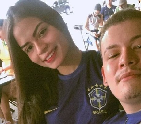 CasalFire sexy model pic