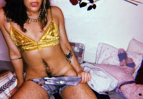 Cockteautwink naked star pic