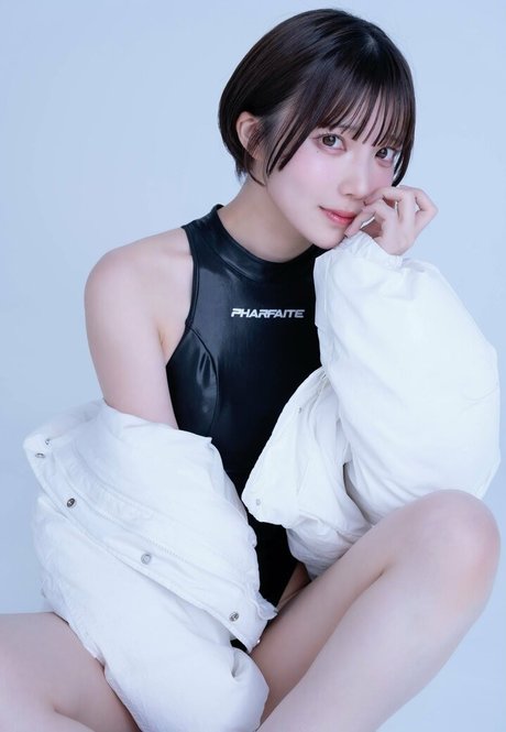 Amakawa Seika nude model picture